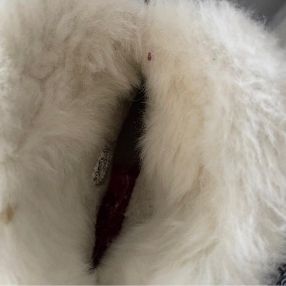 Sorel  suede tan faux fur bootie 7.5 - Picture 10 of 10